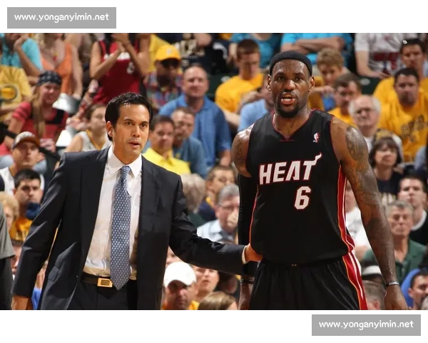 热火老板名人堂调侃詹姆斯:那句 “七冠” 承诺,终究停在两冠 热火老板名人堂调侃詹姆斯:那句 “七冠” 承诺,终究停在两冠